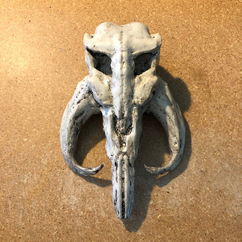 Mandalorian Mythosaur Skull - 10"